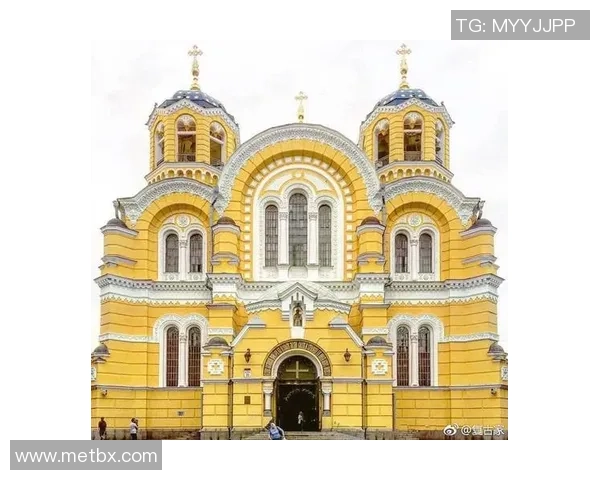 足球巨星与对称美学的完美融合探索与创意设计之旅