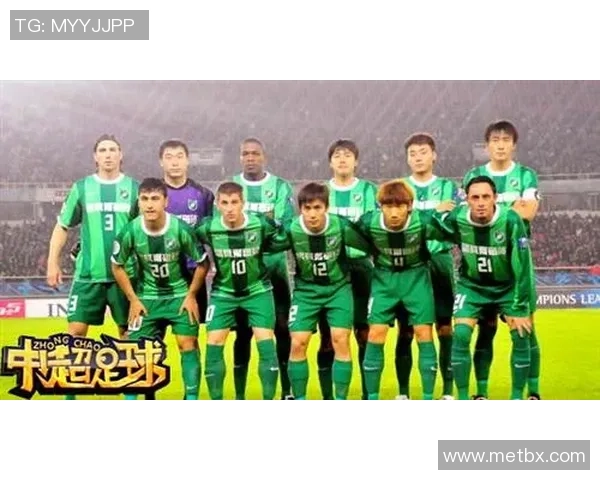 足球传奇瞬间：经典球星永恒定格的激情与荣耀时刻