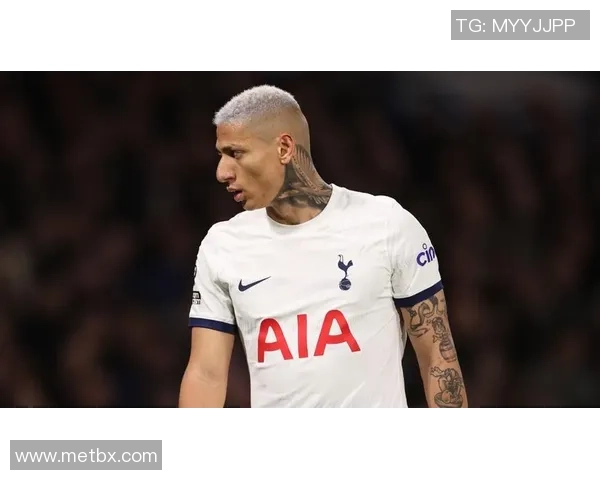 越南足球十大巨星盘点揭秘球员辉煌生涯与绿茵传奇故事 越南足球十大巨星盘点揭秘球员辉煌生涯与绿茵传奇故事